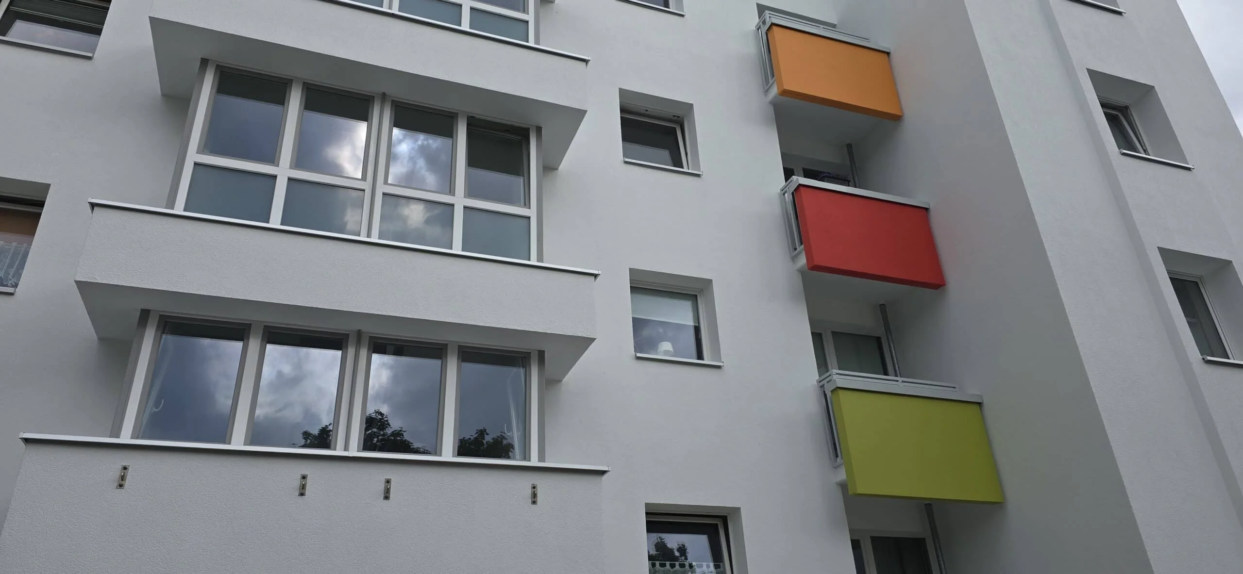 Frisch ausgeführte Fassadenfläche